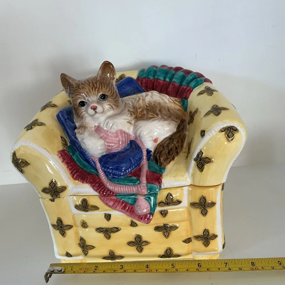 Vintage Persian Cat Seating On Overstuffed Chair Cookie Jar Grandma Cottagecore